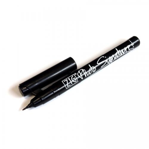 ������ Kuretake ZIG PHOTO SIGNATURE BLACK 0.7��